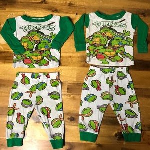 2 Sets Pajamas Size 12 Months